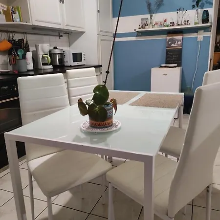 Chez L Habitante 